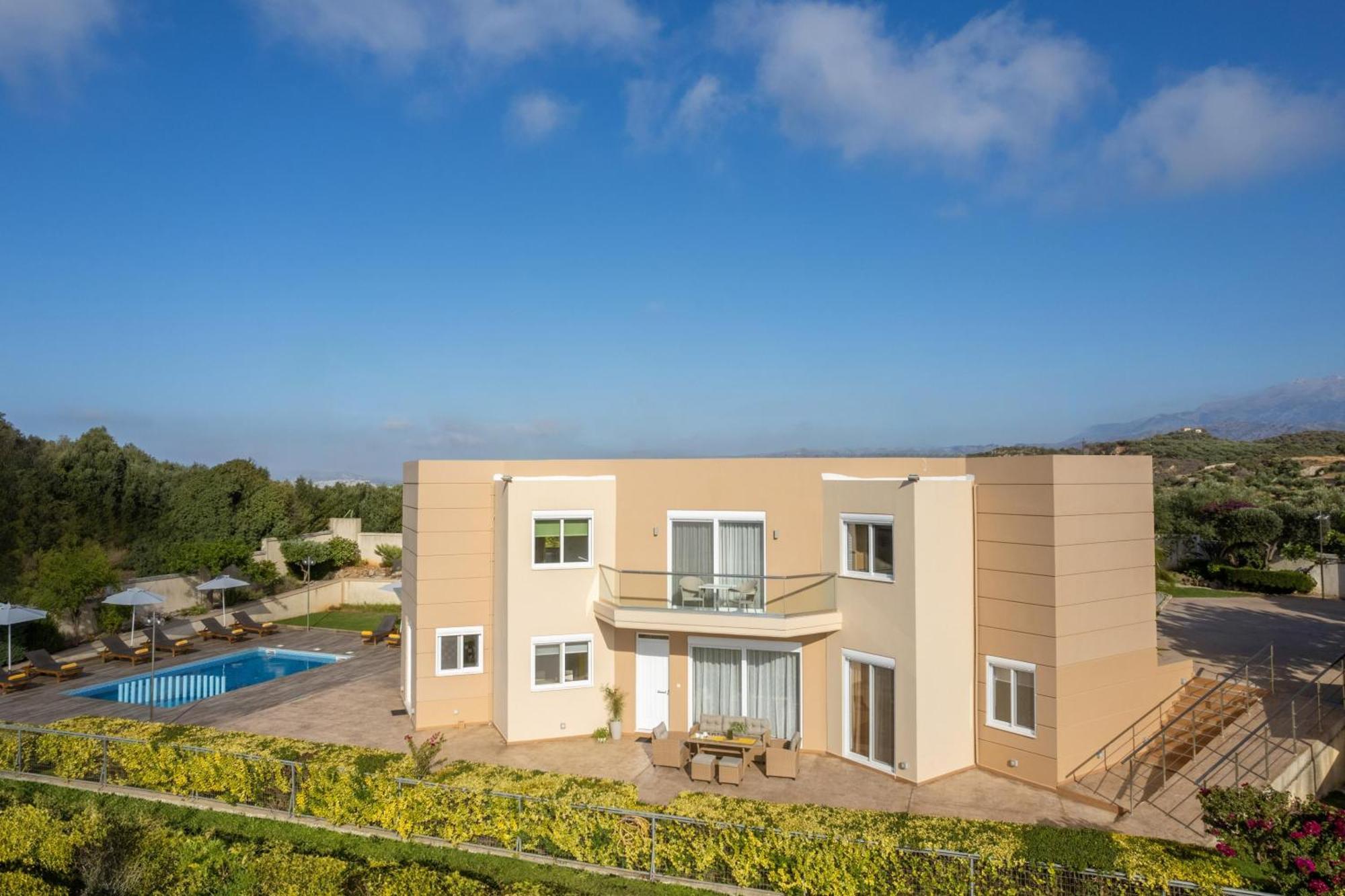 Villa Ariella With Sea View Agia Marina Extérieur photo