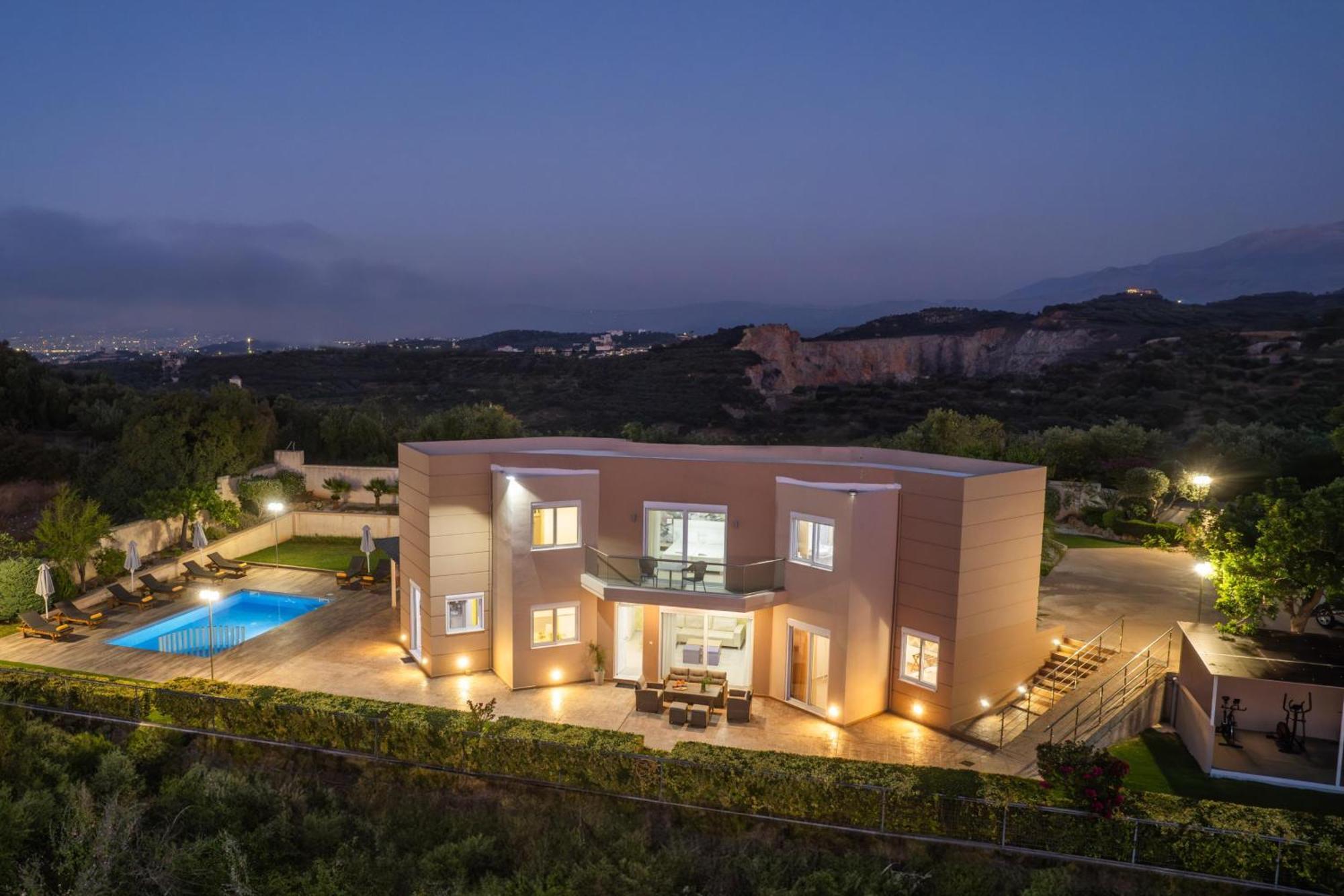 Villa Ariella With Sea View Agia Marina Extérieur photo